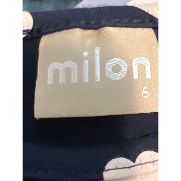 Milon Size 6 navy long sleeve girls dress with hearts - Picture 5 of 5